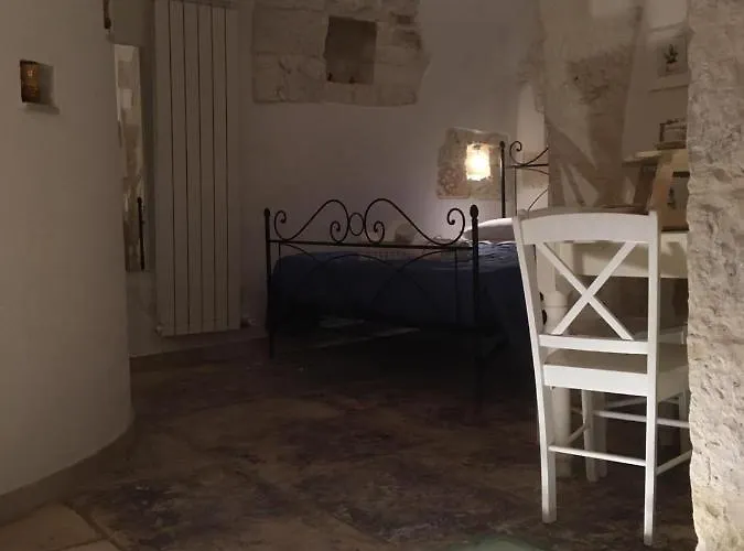 Trullo Raggio Di Luce לינה וארוחת בוקר