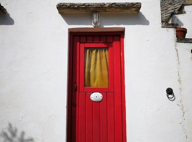 Trullo Raggio Di Luce לינה וארוחת בוקר *